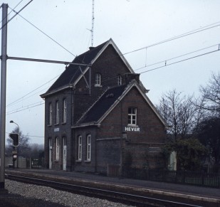 HEVER  DIA 82-9853.jpg